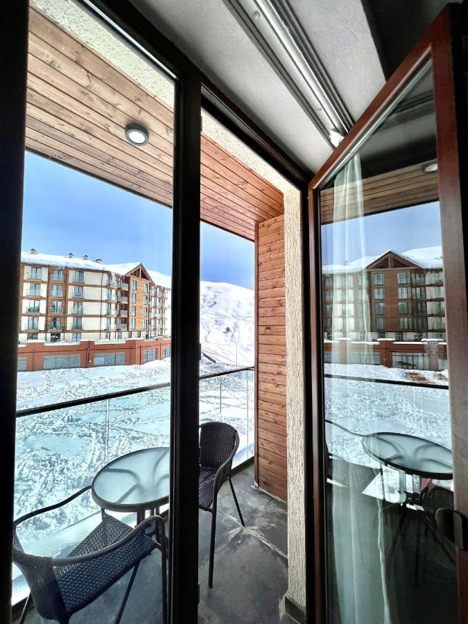 Gudauri New Loft 1 Tophit Esterno foto